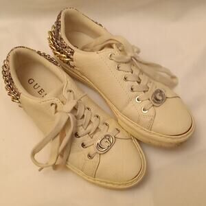 Guess Women's Lyba Sneaker Chic Cream/Natural 6